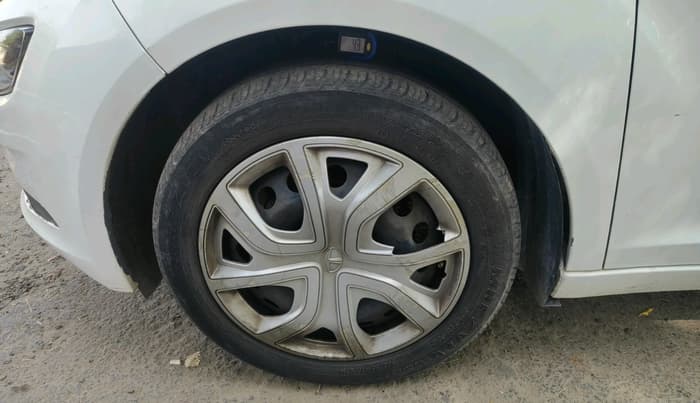2020 Tata ALTROZ XT PETROL, Petrol, Manual, 53,241 km, tyre