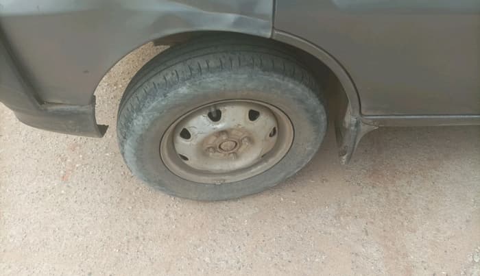 2018 Maruti Eeco 5 STR WITH A/C+HTR, Petrol, Manual, 85,712 km, tyre