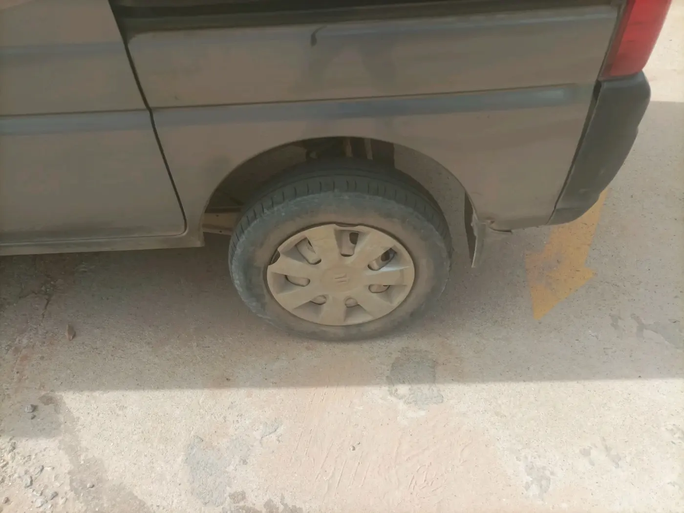 2018 Maruti Eeco 5 STR WITH A/C+HTR, Petrol, Manual, 85,712 km, tyre