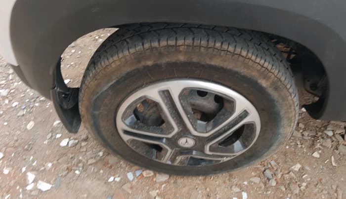2020 Renault Kwid RXT 1.0 (O), Petrol, Manual, 46,245 km, tyre