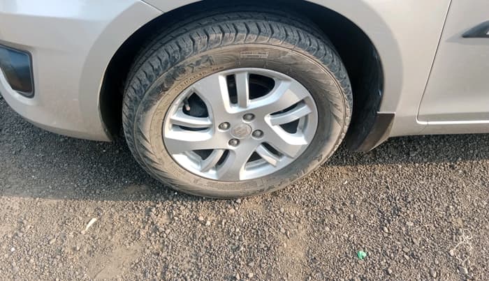 2013 Maruti Swift Dzire ZXI, Petrol, Manual, 87,330 km, tyre