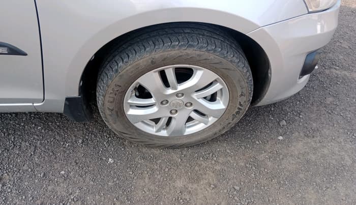 2013 Maruti Swift Dzire ZXI, Petrol, Manual, 87,330 km, tyre