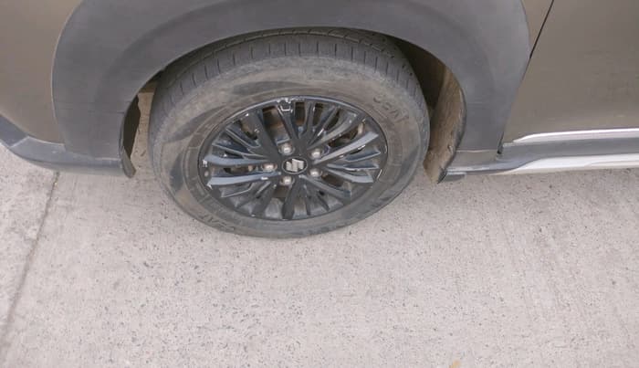 2022 Maruti XL6 ZETA AT, Petrol, Automatic, 81,530 km, tyre