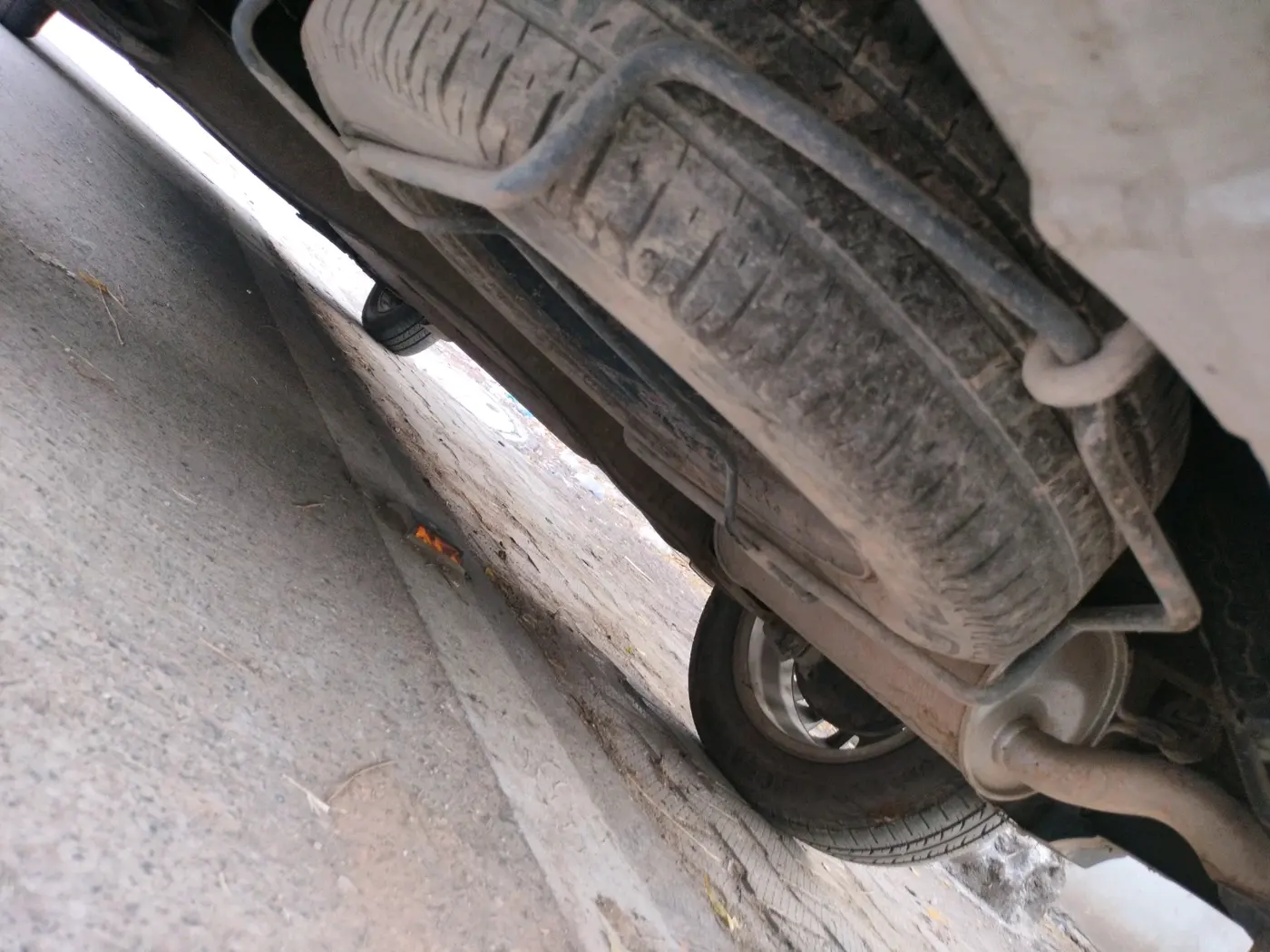 2022 Maruti XL6 ZETA AT, Petrol, Automatic, 81,530 km, tyre