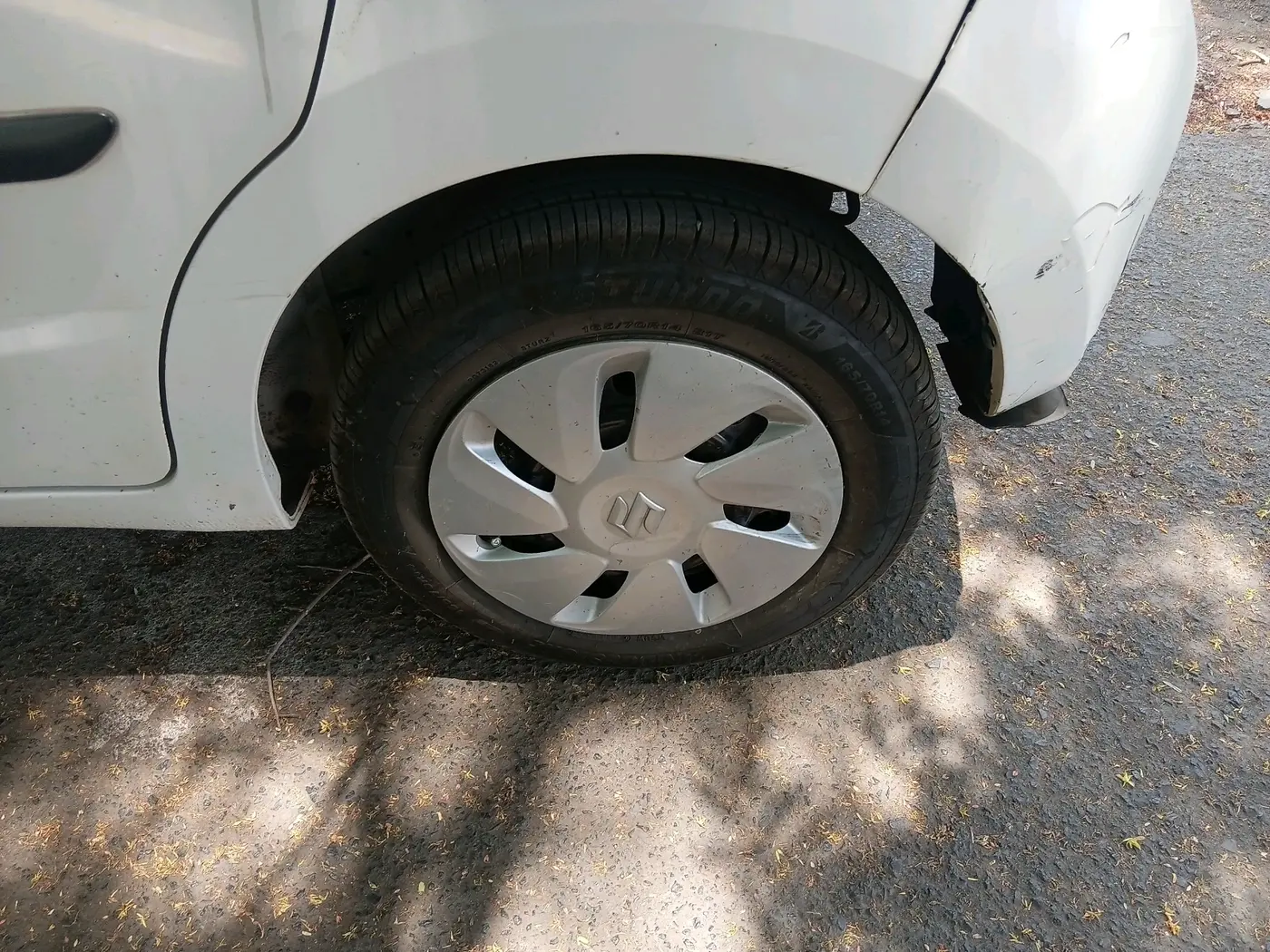 2015 Maruti Celerio VXI AMT, Petrol, Automatic, 1,19,459 km, tyre