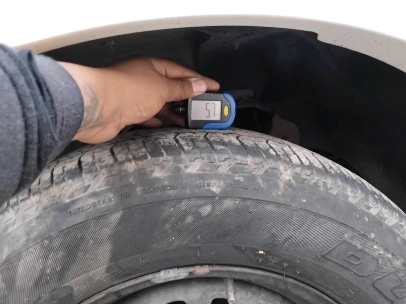 2017 Mahindra Scorpio S6 PLUS, Diesel, Manual, 1,70,662 km, tyre