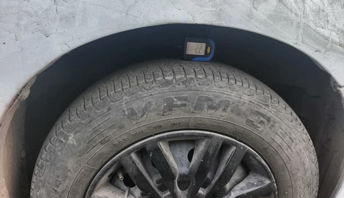 2016 Maruti Ritz LXI, CNG, Manual, 89,812 km, tyre