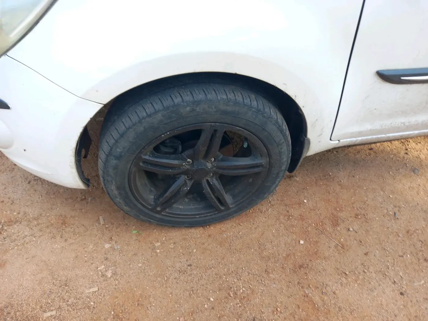 2011 Hyundai i20 SPORTZ 1.4 CRDI, Diesel, Manual, 1,27,763 km, tyre