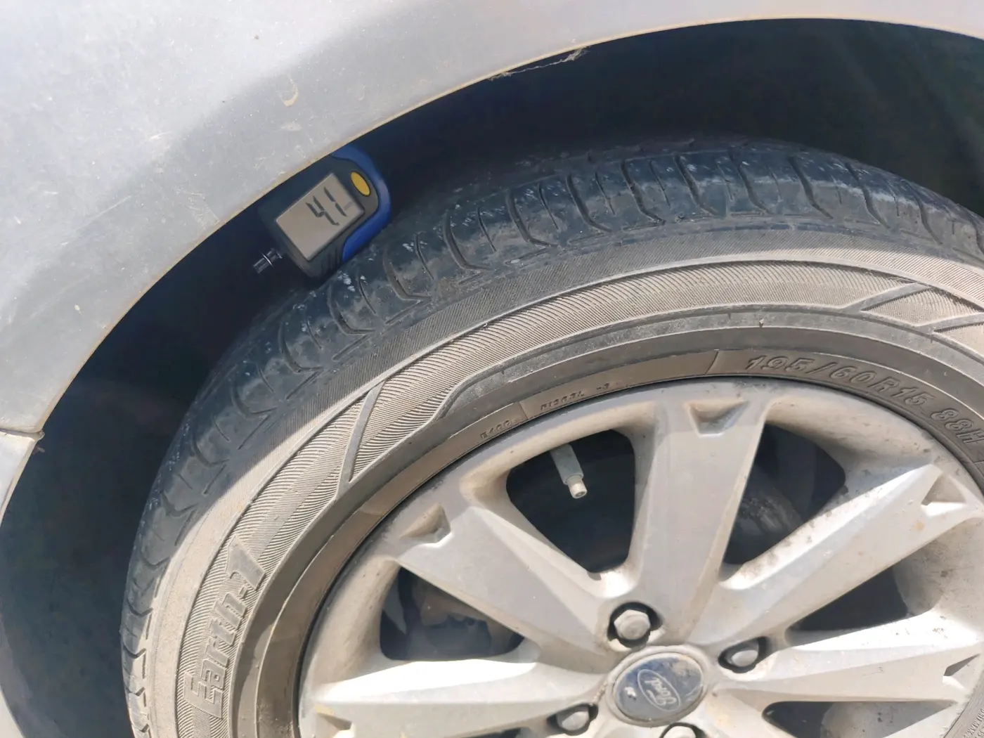 2011 Ford Fiesta TITANIUM PETROL, Petrol, Manual, 80,845 km, tyre