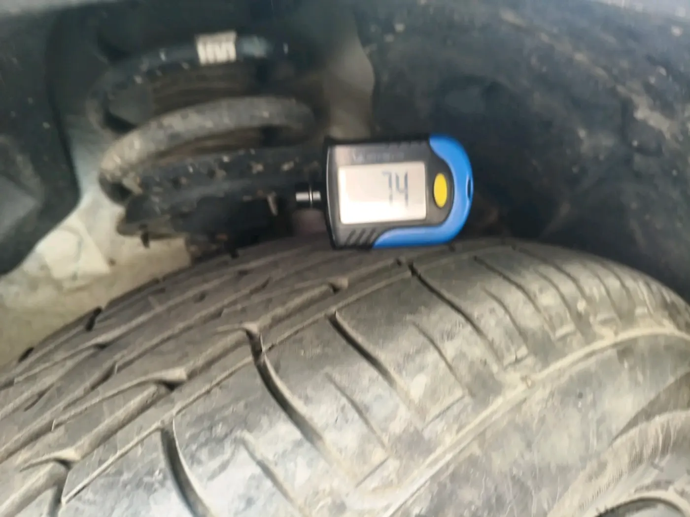 2023 Mahindra XUV300 W4 1.2 PETROL, Petrol, Manual, 21,209 km, tyre