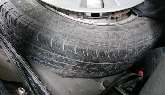 2018 Maruti Wagon R 1.0 LXI CNG, CNG, Manual, 52,892 km, tyre