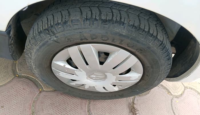 2015 Maruti Alto 800 LXI, Petrol, Manual, 35,634 km, tyre