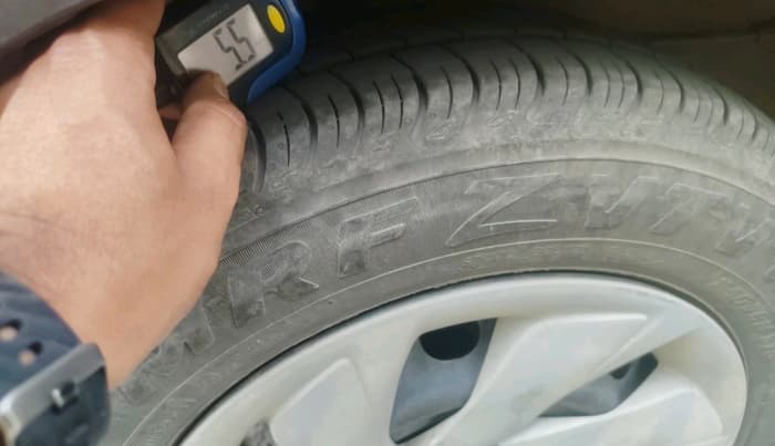 2019 Hyundai NEW SANTRO SPORTZ CNG, CNG, Manual, 1,26,406 km, tyre