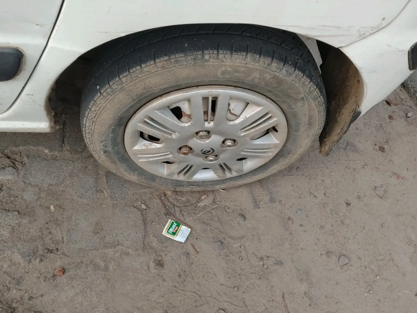 2012 Hyundai Santro Xing GL PLUS, CNG, Manual, 1,09,675 km, tyre