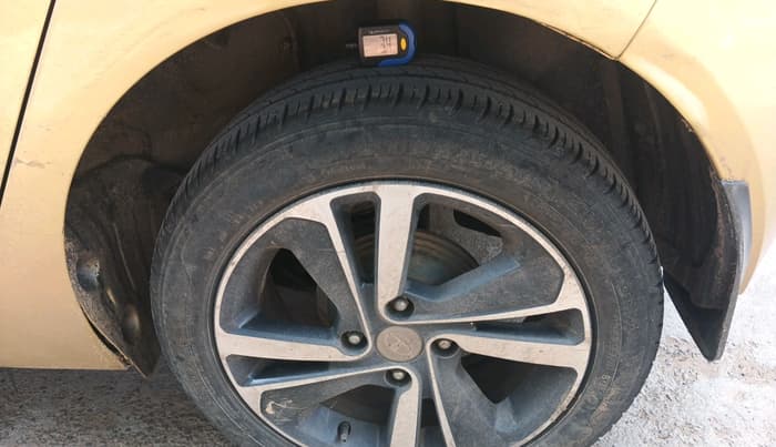 2020 Tata ALTROZ XZ PETROL, Petrol, Manual, 45,354 km, tyre