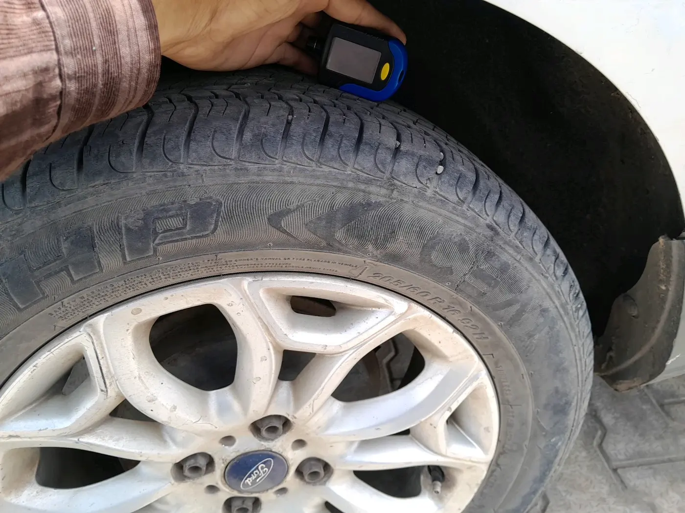 2014 Ford Ecosport TITANIUM 1.5L DIESEL, Diesel, Manual, 2,02,628 km, tyre