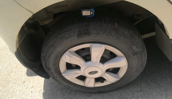 2013 Mahindra Bolero SLX BS-III, Diesel, Manual, 19,841 km, tyre