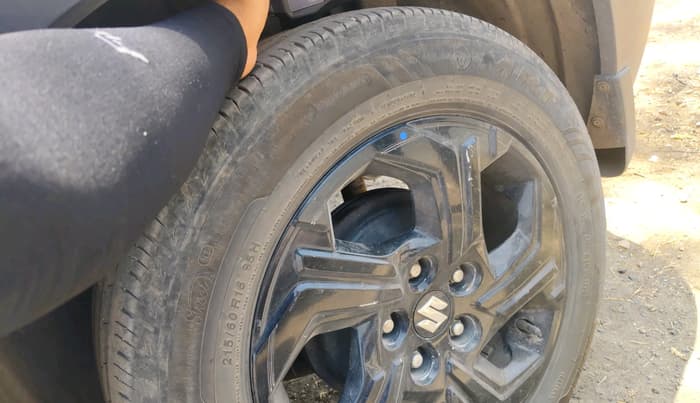 2024 Maruti BREZZA ZXI S-CNG, CNG, Manual, 61,029 km, tyre
