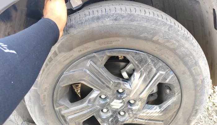 2024 Maruti BREZZA ZXI S-CNG, CNG, Manual, 61,029 km, tyre