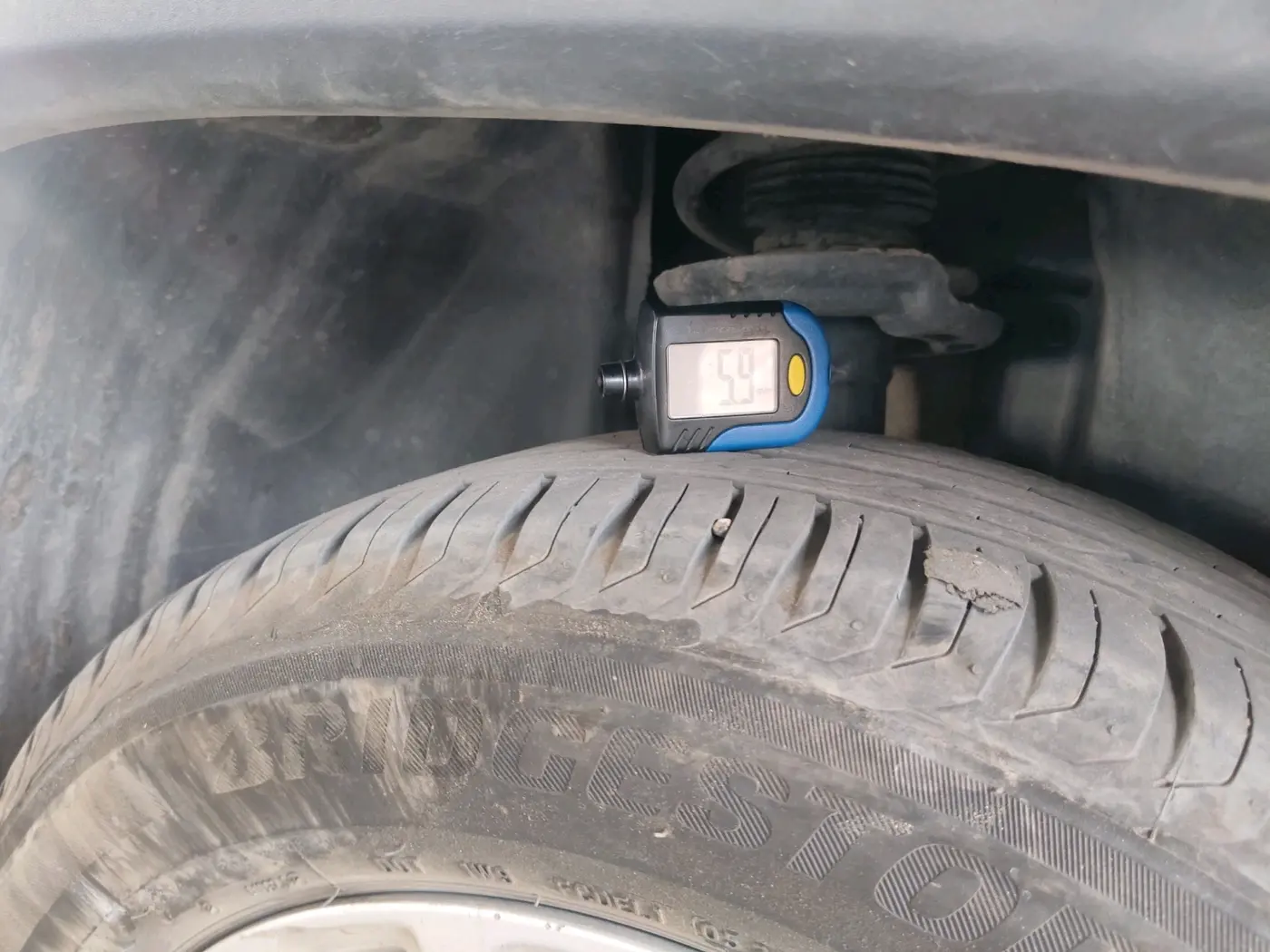 2018 Jeep Compass LIMITED 2.0 DIESEL, Diesel, Manual, 1,35,957 km, tyre