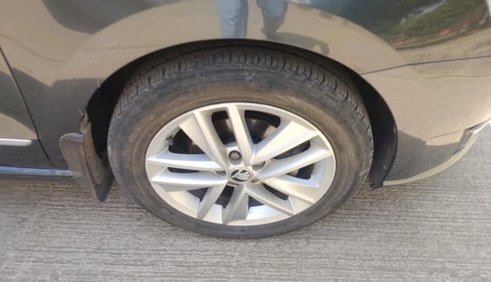 2021 Skoda Rapid STYLE TSI, Petrol, Manual, 30,121 km, tyre