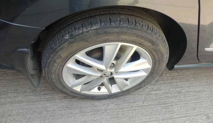 2021 Skoda Rapid STYLE TSI, Petrol, Manual, 30,121 km, tyre