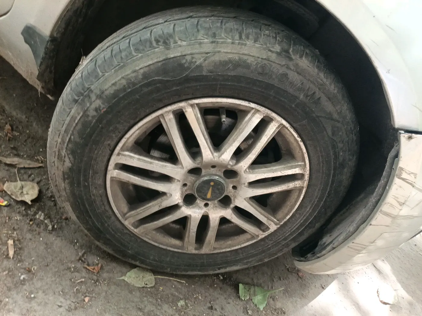 2011 Maruti Ritz LXI, CNG, Manual, 1,02,288 km, tyre
