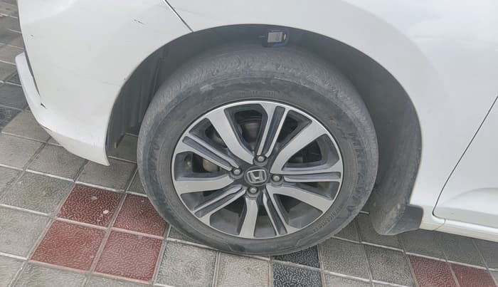 2023 Honda Amaze 1.2L I-VTEC VX, Petrol, Manual, 52,523 km, tyre