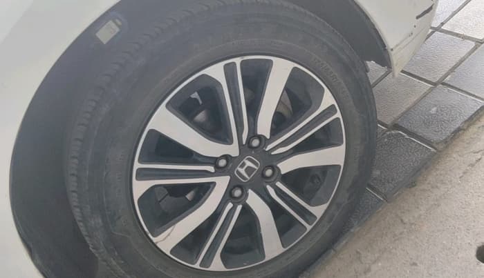 2023 Honda Amaze 1.2L I-VTEC VX, Petrol, Manual, 52,523 km, tyre