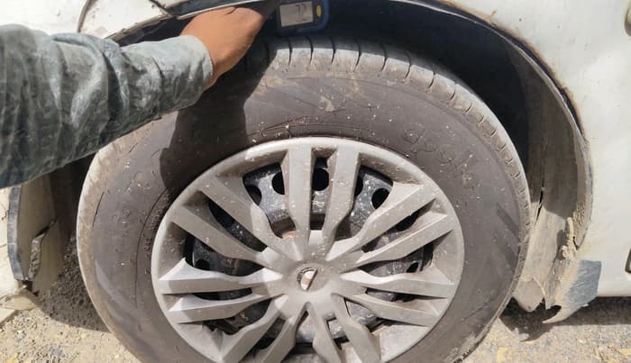 2017 Honda Amaze 1.2L I-VTEC E OPT, CNG, Manual, 1,41,229 km, tyre
