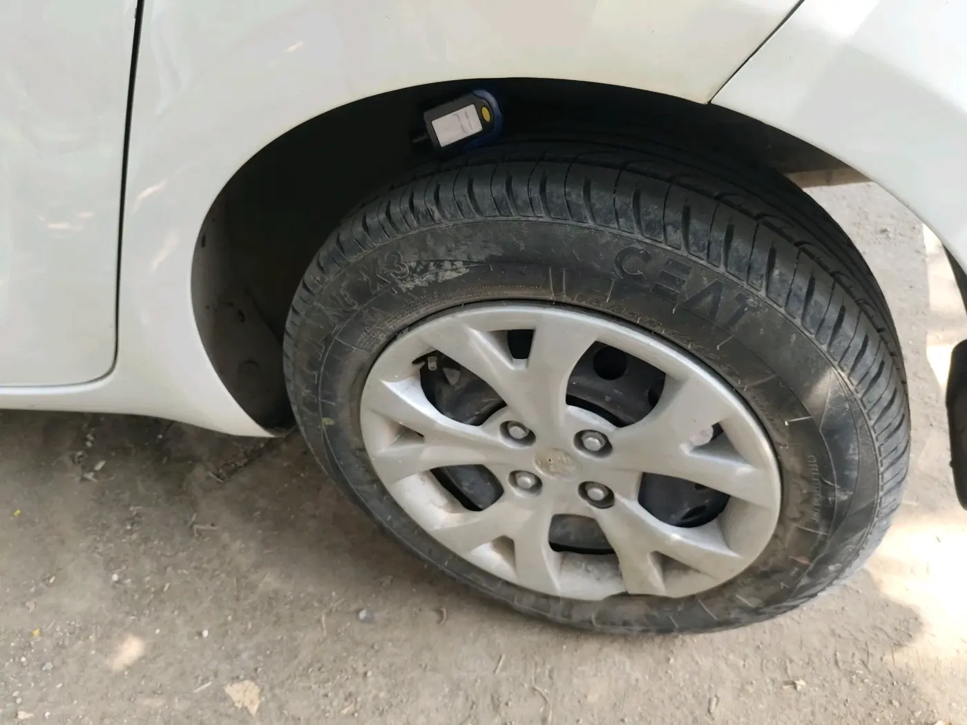 2013 Hyundai i20 MAGNA 1.2, CNG, Manual, 87,516 km, tyre