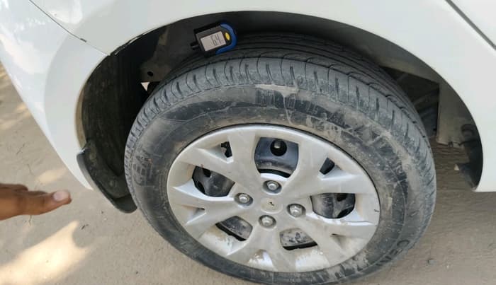 2013 Hyundai i20 MAGNA 1.2, CNG, Manual, 87,516 km, tyre
