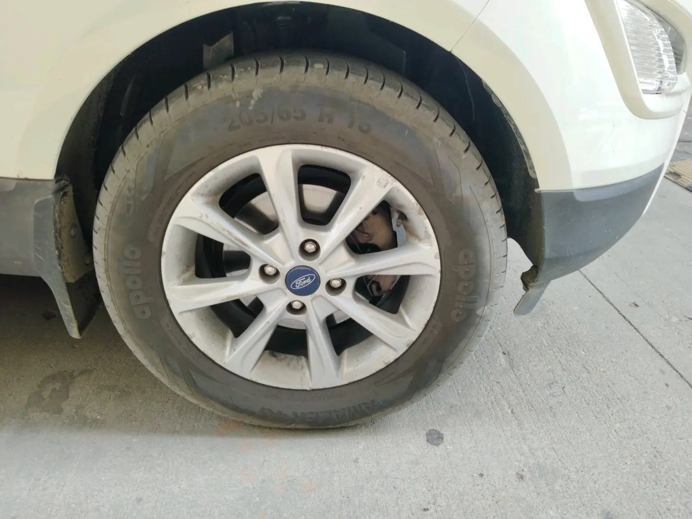 2020 Ford Ecosport TITANIUM 1.5L DIESEL, Diesel, Manual, 1,26,500 km, tyre
