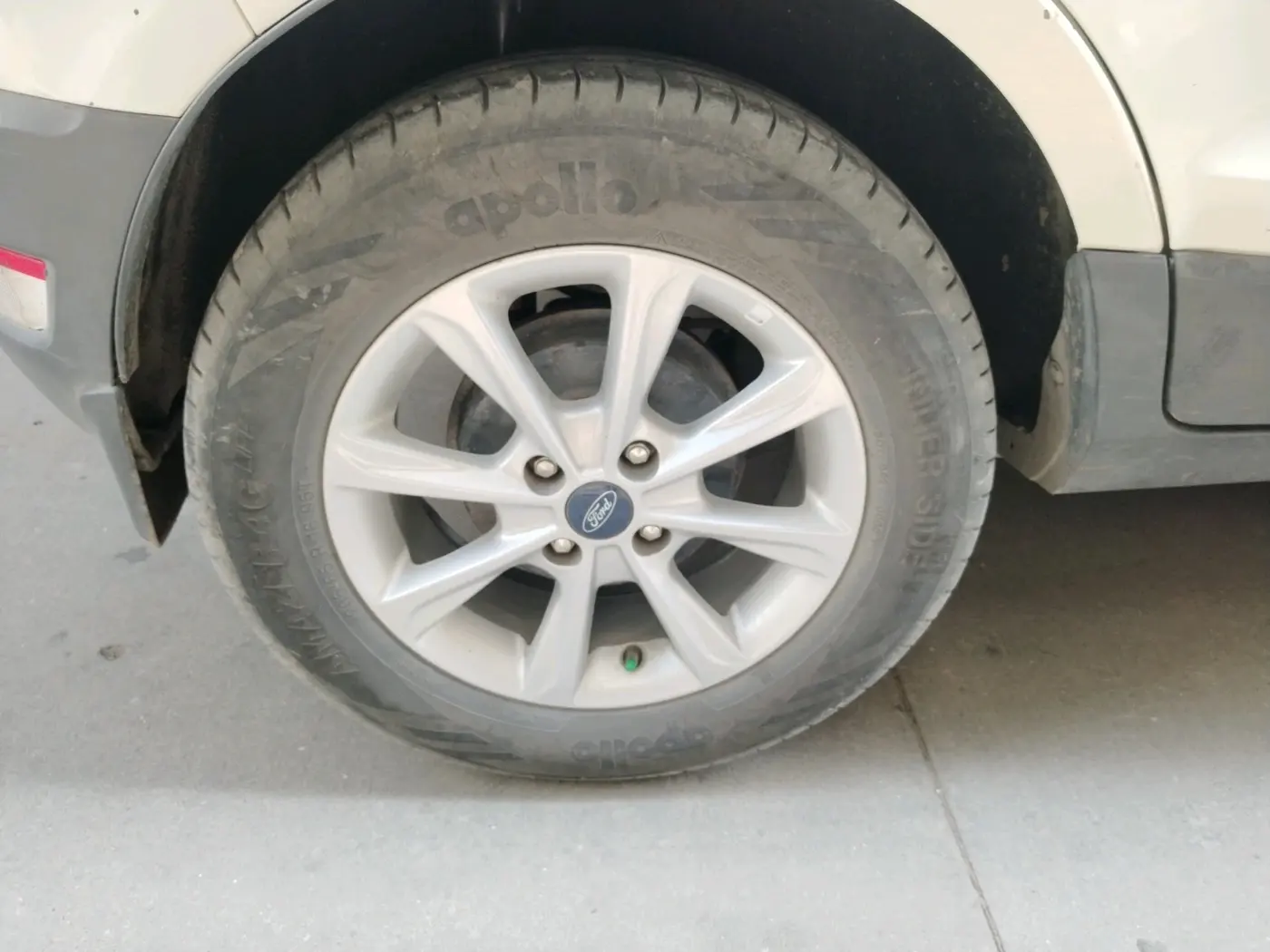 2020 Ford Ecosport TITANIUM 1.5L DIESEL, Diesel, Manual, 1,26,500 km, tyre