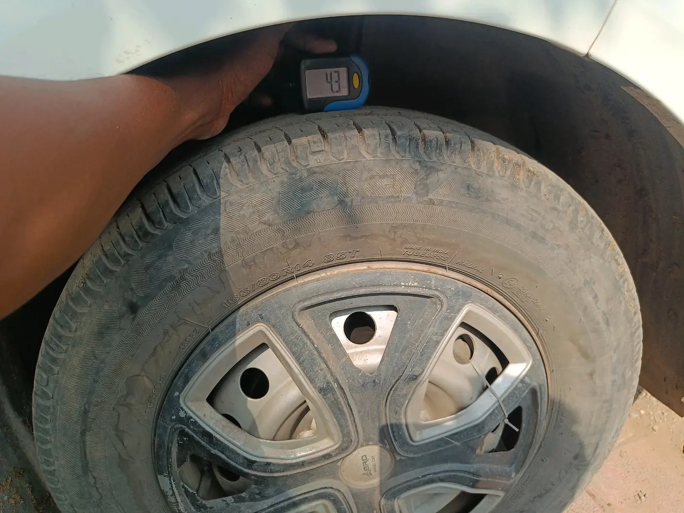 2021 Tata ALTROZ XE PETROL, Petrol, Manual, 25,089 km, tyre