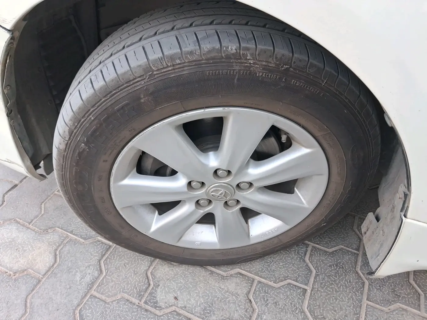 2012 Toyota Corolla Altis G DIESEL, Diesel, Manual, 1,21,142 km, tyre