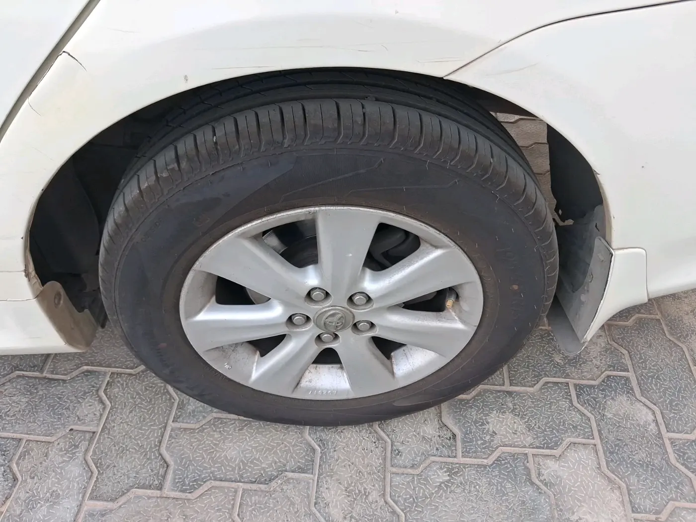 2012 Toyota Corolla Altis G DIESEL, Diesel, Manual, 1,21,142 km, tyre