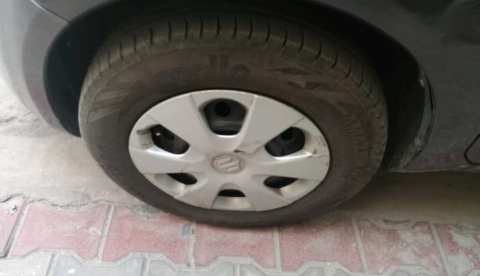 2014 Maruti Ritz VXI, Petrol, Manual, 66,528 km, tyre