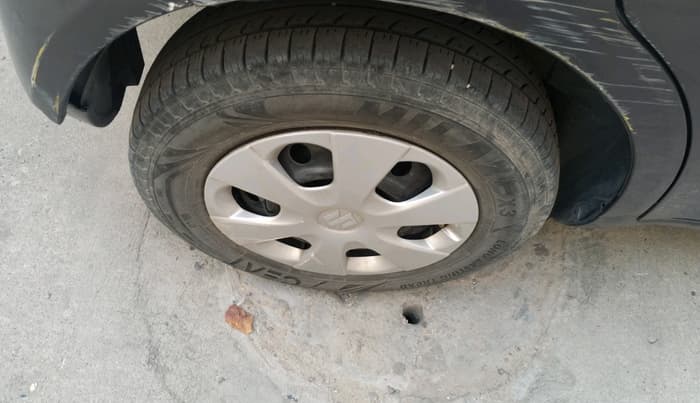 2014 Maruti Ritz VXI, Petrol, Manual, 66,528 km, tyre