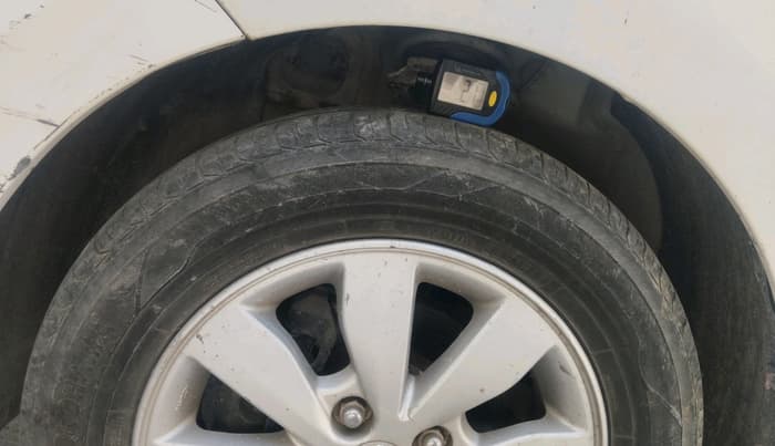 2014 Hyundai Xcent S (O) 1.2, Petrol, Manual, 89,332 km, tyre
