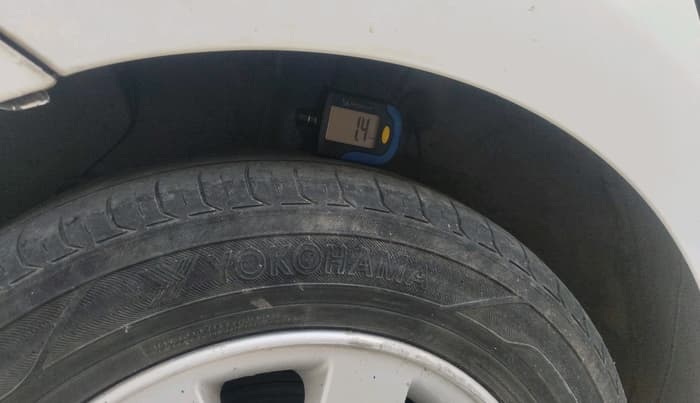 2014 Hyundai Xcent S (O) 1.2, Petrol, Manual, 89,332 km, tyre