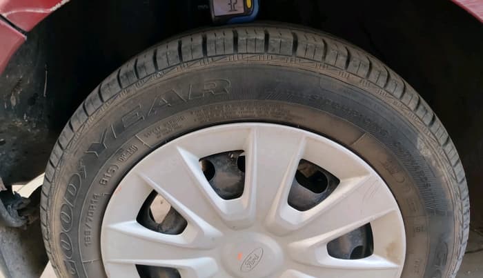 2014 Ford Figo ZXI 1.2 PETROL, Petrol, Manual, 64,796 km, tyre