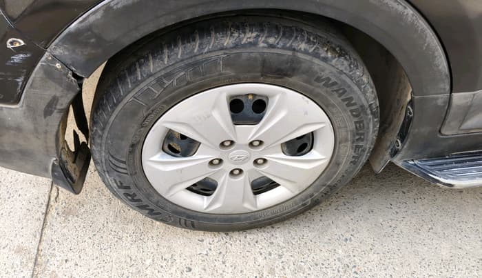 2019 Hyundai Creta E PLUS 1.6 PETROL, Petrol, Manual, 54,994 km, tyre