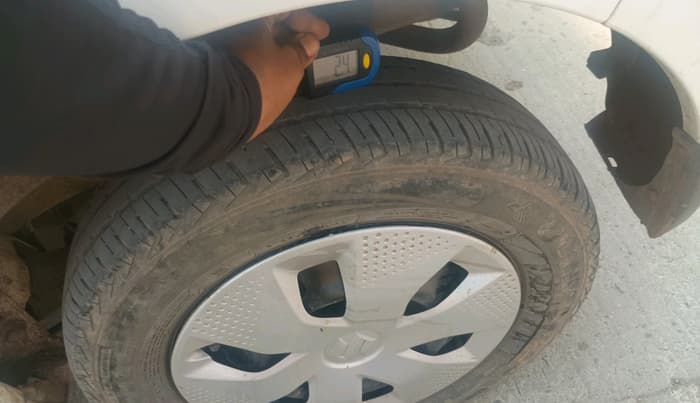 2023 Maruti Alto K10 VXI CNG, CNG, Manual, 27,076 km, tyre