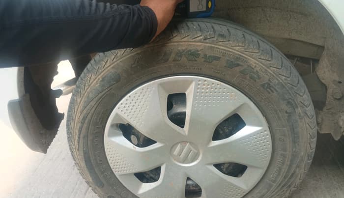 2023 Maruti Alto K10 VXI CNG, CNG, Manual, 27,076 km, tyre