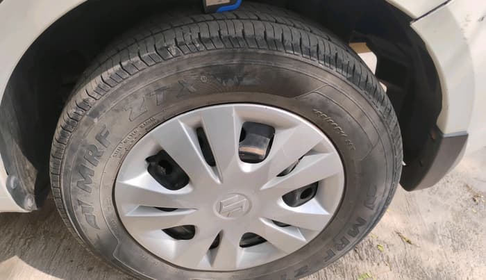 2012 Maruti Swift Dzire VDI, Diesel, Manual, 97,422 km, tyre
