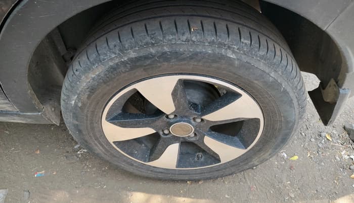 2019 Tata NEXON XZ PLUS PETROL, Petrol, Manual, 99,056 km, tyre