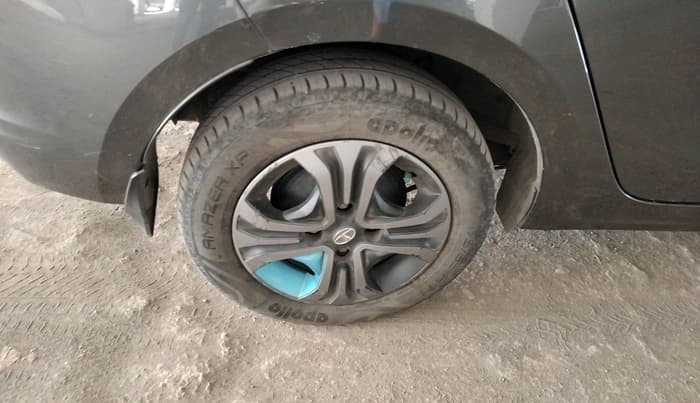 2023 Tata TIGOR EV XZ+ LUX, Electric, Automatic, 63,043 km, tyre