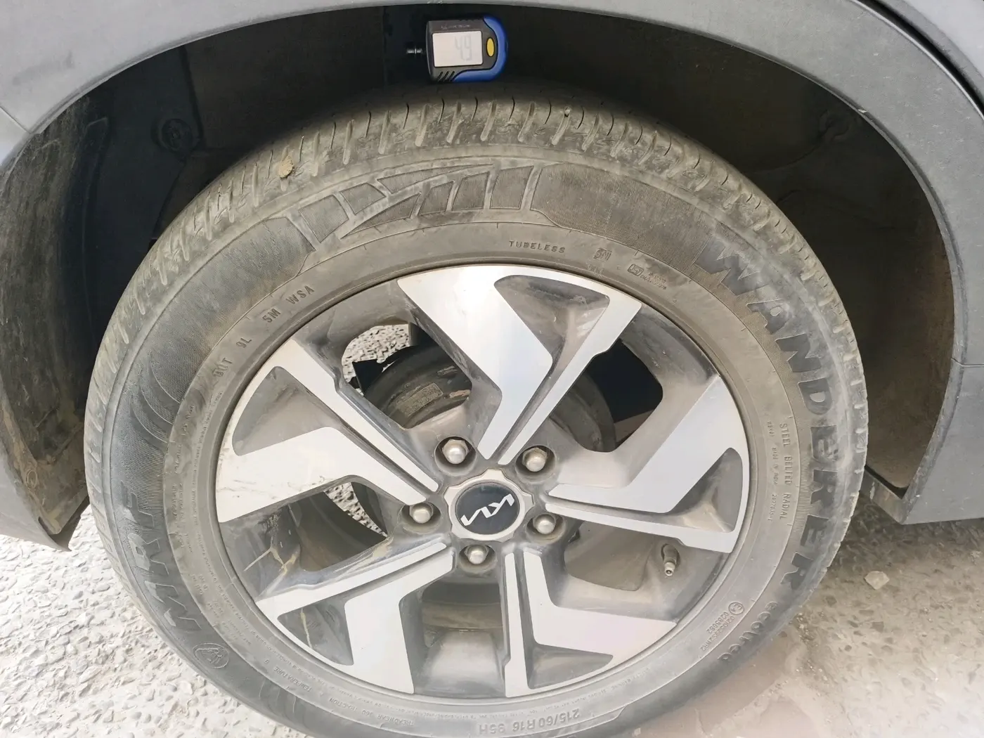 2022 KIA SONET HTX 1.5, Diesel, Manual, 50,129 km, tyre