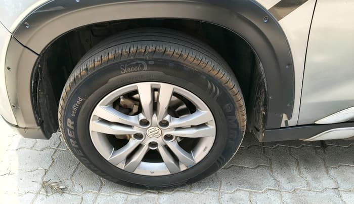 2017 Maruti Vitara Brezza VDI, Diesel, Manual, 73,918 km, tyre